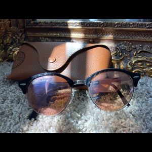 THE CUTEST! Rose Gold Ray Ban sunglasses i